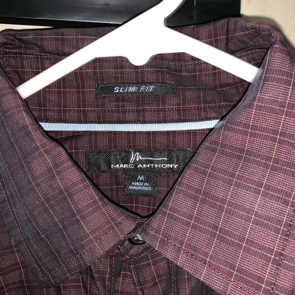 Marc Anthony Grape red Dress shirt Medium Slimfit